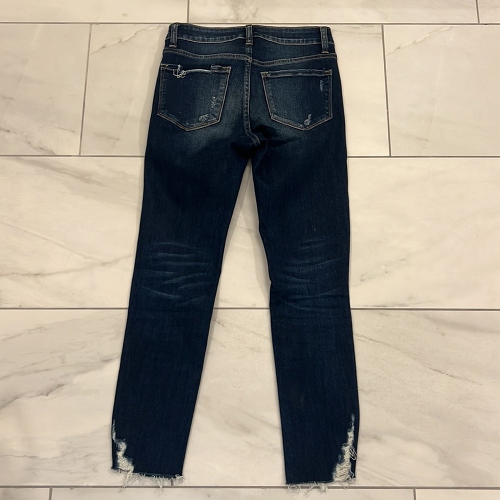 Distressed jeans - Picture 3 of 3